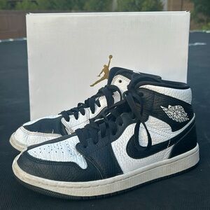 Panda Jordan’s, YS 8,